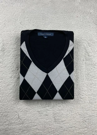 Pull à carreaux fin col en V - Tommy Hilfiger - Couleur Noir / Blanc logo brodé - Taille M Homme, marca: Tommy Hilfiger, estado: Muito bom, tamanho: M, €24.90, €26.85 inclui Proteção do Comprador Pro