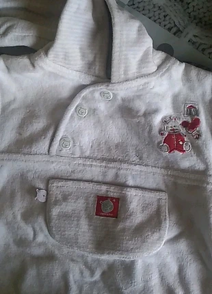 Veste, merk: Kimbaloo, staat: Heel goed, maat: 3-6 maanden / 62 cm, € 1,00, € 1,75 inclusief Kopersbescherming