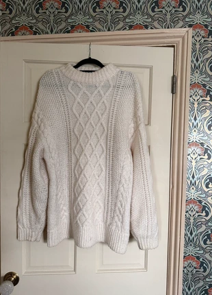 H&M cream cableknit wool blend oversize jumper medium, brand: H&M, condition: Very good, size: M / UK 12-14, £15.00, £16.45 includes Buyer Protection