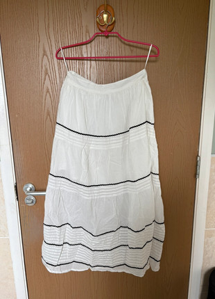 New look ric rac tiered midi skirt in white, brand: New Look, condition: Very good, size: M / 10, £15.00, £16.45 includes Buyer Protection