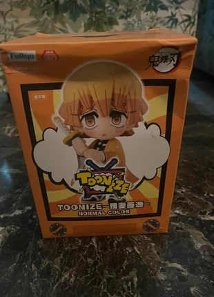 Zenitsu Figure Toonize Demon Slayer, marke: FuRyu, zustand: Neu, mit Etikett, größe: Einheitsgröße, 10,00 €, 11,20 € inklusive Vinted-Käuferschutz