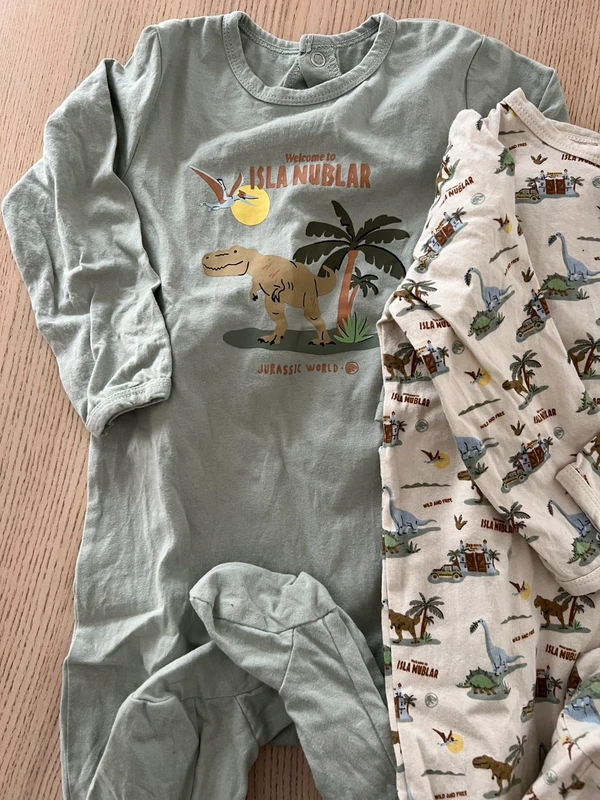 Lot de deux pyjamas jurassic world - photo numéro 3