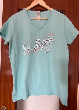 Camiseta/T-shirt femme XL marque Gildan Heavy Cotton en muy buen estado, brand: Gildan, condizioni: Ottime, taglia: XL / IT 46 / EU 42, €8.00, €9.10 include la Protezione acquisti