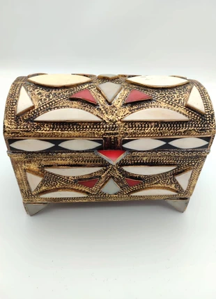 Boite à bijoux ethnique en cuivre/laiton incrustée d'os de chameau, marque: Fabrication Artisanale, état: Très bon état, 95,00 €, 100,45 € Protection acheteurs (Pro) incluse