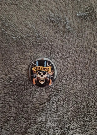 Guns N' Roses badge, brand: Guns N' Roses, condition: New without tags, €3.50, €4.38 includes Buyer Protection
