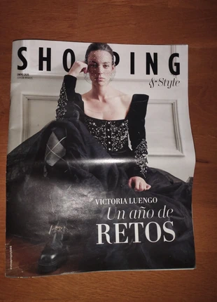 Shopping &Style Enero 2025 Especial Regalos Victoria Luengo (Vicky Luengo ,un año de retos ), estado: Bueno, 15,00 €, 16,45 € Protección al comprador incluida