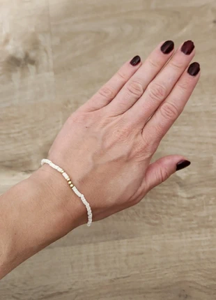 Bracelet fin en perle blanc, état: Très bon état, 1,00 €, 1,75 € Protection acheteurs incluse