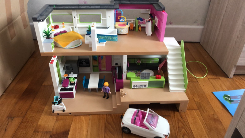Maison moderne playmobil (toute les pièces on été rajoutés)