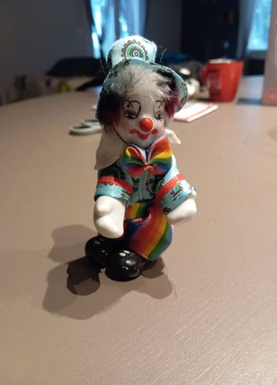 Figurine clown, condition: Very good, size: 4 years / 104 cm, €1.00, €1.75 includes Buyer Protection