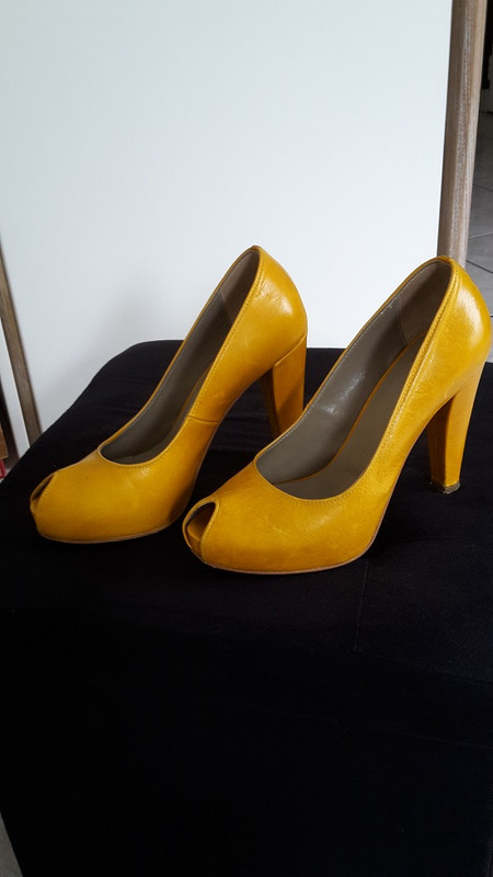 Escarpin top jaune moutarde