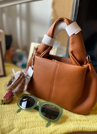 Sac à main avec bandoulière camel jamais utilisé, staat: Heel goed, € 27,00, € 29,05 inclusief Kopersbescherming