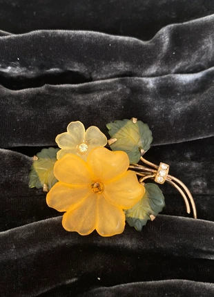 Vintage celluloid and brass flowers brooch, marca: Vintage, estado: Bueno, 32,00 €, 34,30 € Protección al comprador incluida