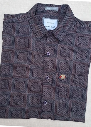 Chemise courte manche Ultra Club Relaxed Fit imprimé motif ton violet taille L, marque: Vintage Dressing, état: Très bon état, taille: L, 11,99 €, 13,29 € Protection acheteurs incluse