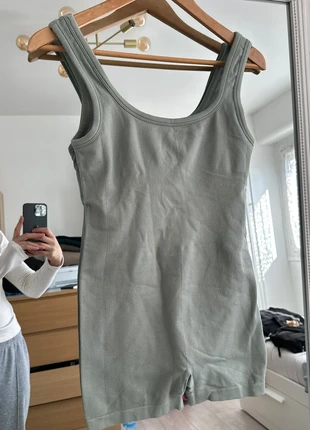 Combishort primark vert menthe, état: Neuf sans étiquette, taille: M / 38 / 10, 6,00 €, 7,00 € Protection acheteurs incluse