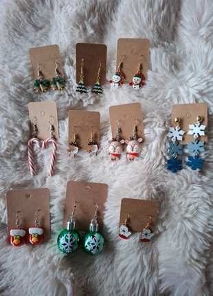 10 paar kerst oorbellen, merk: Merk, staat: Heel goed, € 5,00, € 5,95 inclusief Kopersbescherming