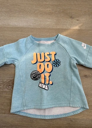 Nike boys sweatshirt, marque: Nike, état: Satisfaisant, taille: 3 ans / 98 cm, 1,50 €, 2,28 € Protection acheteurs incluse