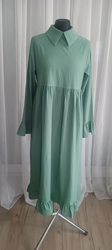 Sukienka marki Bislife w rozmiarze 42 | Vinted