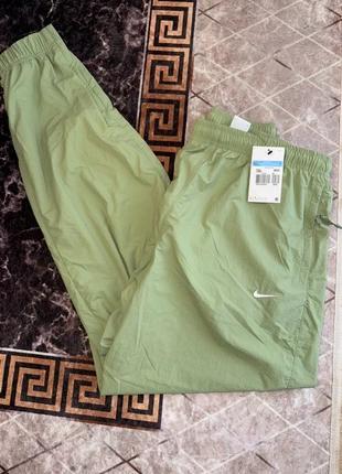 Nike Solo Swoosh, marque: Nike, état: Très bon état, taille: M, 59,99 €, 63,69 € Protection acheteurs incluse