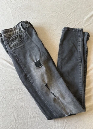 Jean femme Kaporal Taille W28/L32 Noir, brand: Kaporal, condizioni: Ottime, taglia: M / IT 42 / EU 38, €7.00, €8.05 include la Protezione acquisti