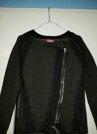 Joli Pull kaki taille 38/40 - Taille M - à zip, brand: Tissaia, condition: Very good, size: M / 38 / 10, €2.50, €3.33 includes Buyer Protection
