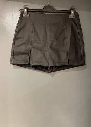 Black pu leather look skort, condition: New without tags, size: L / UK 16-18, £8.00, £9.10 includes Buyer Protection