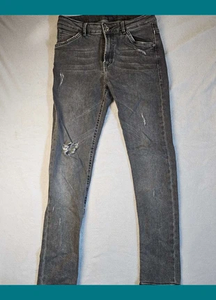 Jeans zara gris taille eur 38, marque: Zara, état: Très bon état, taille: W28 | FR 38, 2,50 €, 3,33 € Protection acheteurs incluse