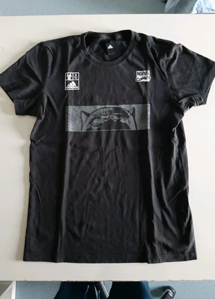 Black t-shirt Adidas Marvel Black Panther, marca: adidas, estado: Muy bueno, tamaño: S, 6,00 €, 7,00 € Protección al comprador incluida