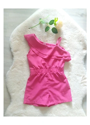 Combishort fille rose vif à volant asymétrique Shein Kids 4 ans polyester, marca: Shein, estado: Muito bom, tamanho: 4 anos / 104 cm, €4.50, €5.43 inclui Proteção do Comprador