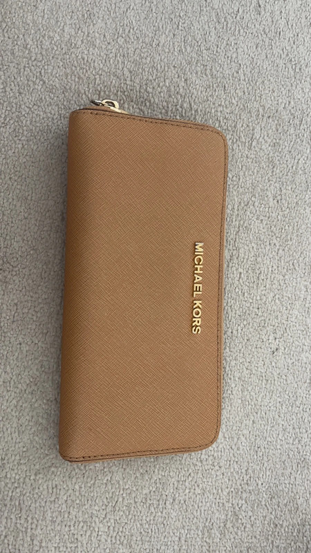 Michael kors wallet cheap tan