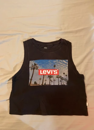 Débardeur noir crop top Levi’s, marque: Levi's, état: Très bon état, taille: XS / 34 / 6, 15,00 €, 16,45 € Protection acheteurs incluse
