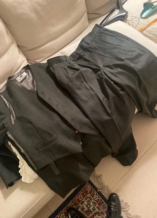 Completo Loden 3 pezzi Moessmer - Giacca e panciotto taglia 52, pantalone taglia 50, marque: Moessmer, état: Neuf sans étiquette, taille: 52, 65,00 €, 68,95 € Protection acheteurs incluse