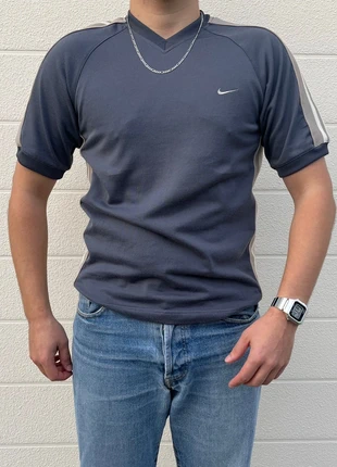 Tee shirt Nike gris vintage, brand: Nike, condition: Very good, size: S, €15.00, €16.45 includes Buyer Protection