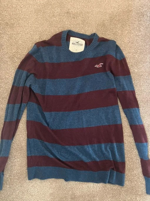 Hollister burgundy store jumper