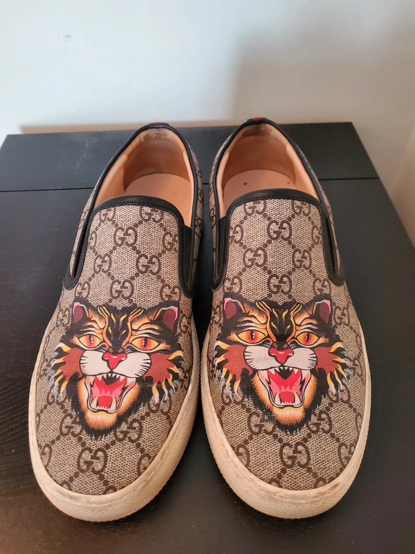 Gucci angry hotsell cat slip on