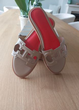 Mules H, marke: Boutique Italiana, zustand: Neu, mit Etikett, größe: 39, 15,00 €, 16,45 € inklusive Vinted-Käuferschutz