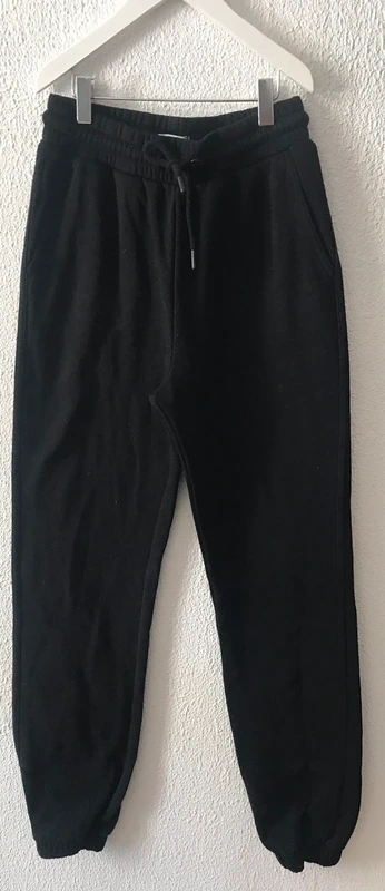 Jogging noir - photo numéro 2