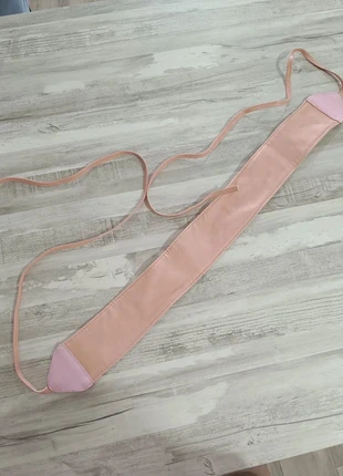 Cinturón rosa polipiel, état: Bon état, taille: 75 cm, 3,00 €, 3,85 € Protection acheteurs incluse