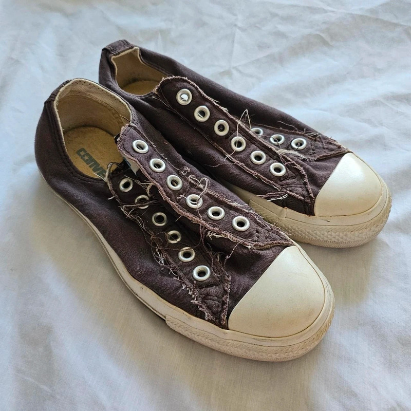 Grunge y2k skater emo slip on converse Vinted