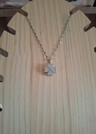 Collier en acier inoxydable trèfle, état: Très bon état, 12,00 €, 13,30 € Protection acheteurs incluse