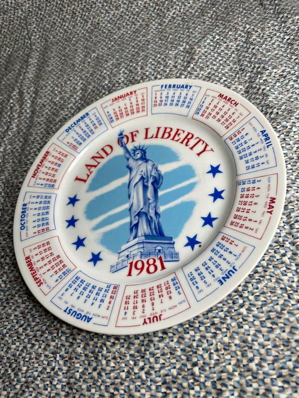 Spencer Gifts 1981 "Land Of Liberty" Calendar Plate 2