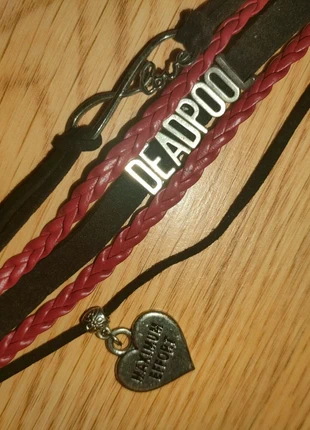 Pulseira Deadpool, marca: Deadpool, estado: Bom, €2.50, €3.33 inclui Proteção do Comprador