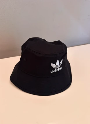 Adidas Trefoil Bucket - cappello alla pescatora, merk: adidas, staat: Nieuw met prijskaartje, maat: Universele maat, € 15,00, € 16,45 inclusief Kopersbescherming