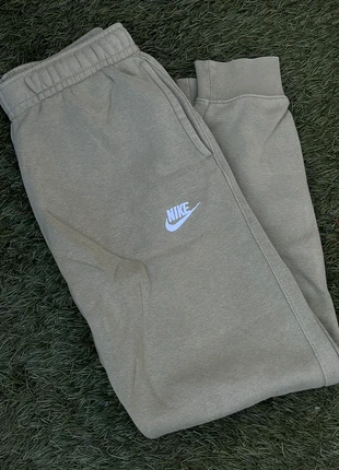Jogging Nike Club Fleece, marke: Nike, zustand: Neu, größe: S / 36 / 8, 12,00 €, 13,30 € inklusive Vinted-Käuferschutz