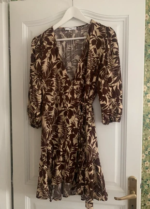 Robe courte portefeuille Mango, marque: Mango, état: Très bon état, taille: M / 38 / 10, 10,00 €, 11,20 € Protection acheteurs incluse