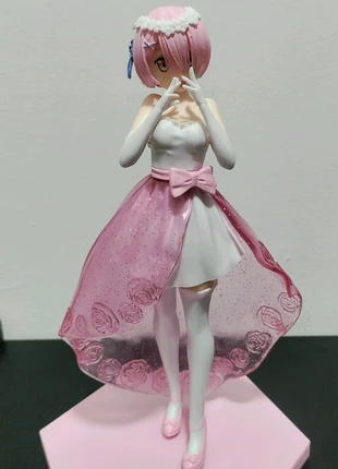 Action figure rem vestito rosa, état: Très bon état, taille: Taille unique, 13,99 €, 15,39 € Protection acheteurs incluse