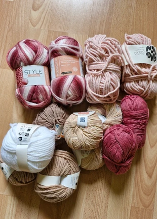 Lot laines diverses ton rose beige, brand: LAINE, condizioni: Ottime, €8.00, €9.10 include la Protezione acquisti