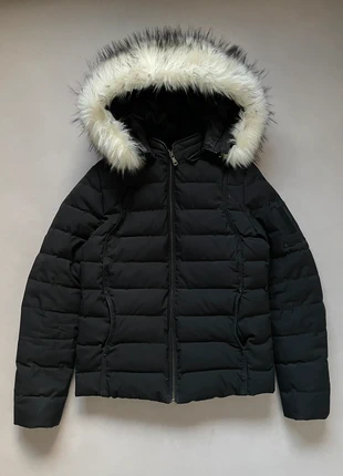 Black Fur Hood Puffer Jacket White, merk: Vintage Dressing, staat: Heel goed, maat: M / 38 / 10, € 39,95, € 42,65 inclusief Kopersbescherming