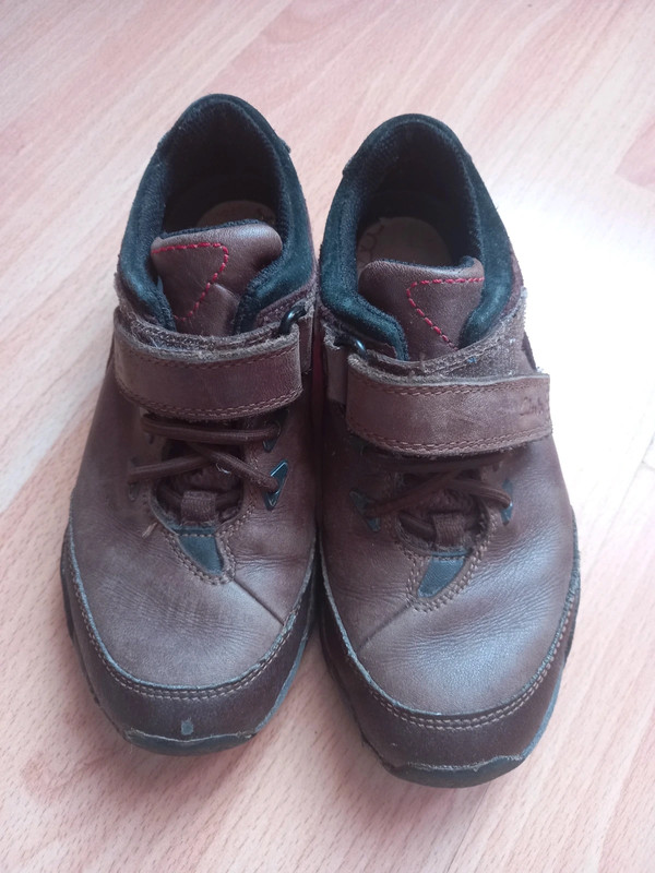 Brown clarks shoes - Vinted