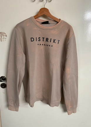 beige sweater met tie dye, marque: DISTRIKT NØRREBRO, état: Bon état, taille: L, 1,99 €, 2,79 € Protection acheteurs incluse
