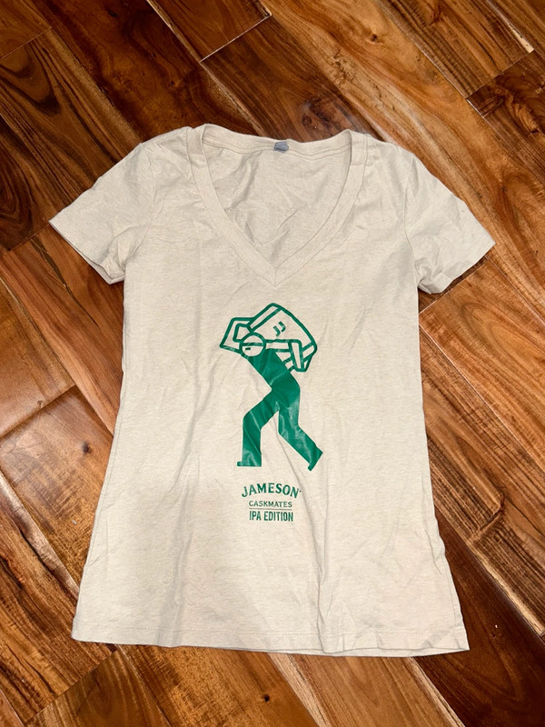 Jameson v-neck tee 1